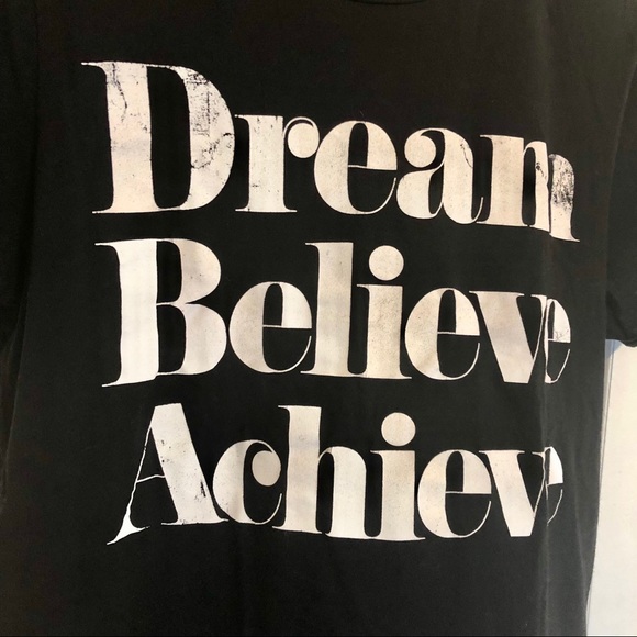 Sincerely Jules Graphic Tee - Picture 4 of 5